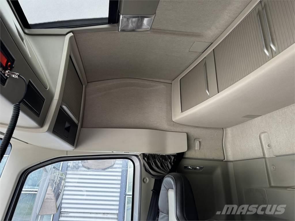 Volvo FH540 8x4 Billenő teherautók