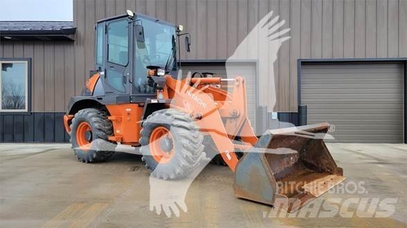 Hitachi ZW80 Gumikerekes homlokrakodók
