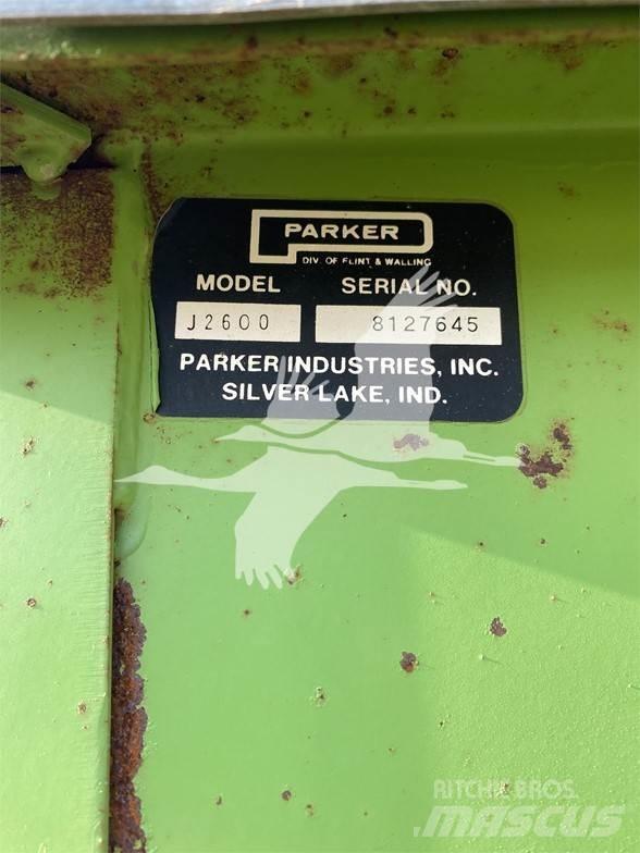 Parker 2600 Gabona átrakó kocsik