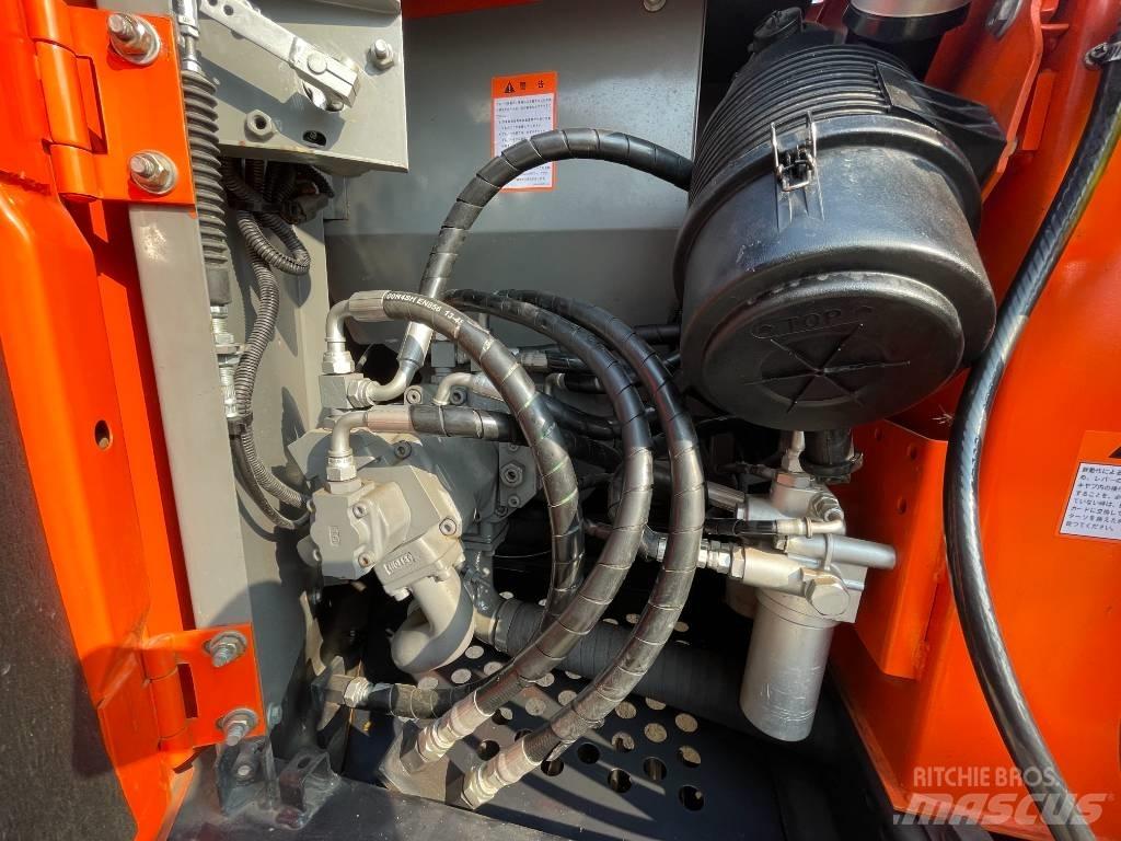 Hitachi ZX 75 Lánctalpas kotrók