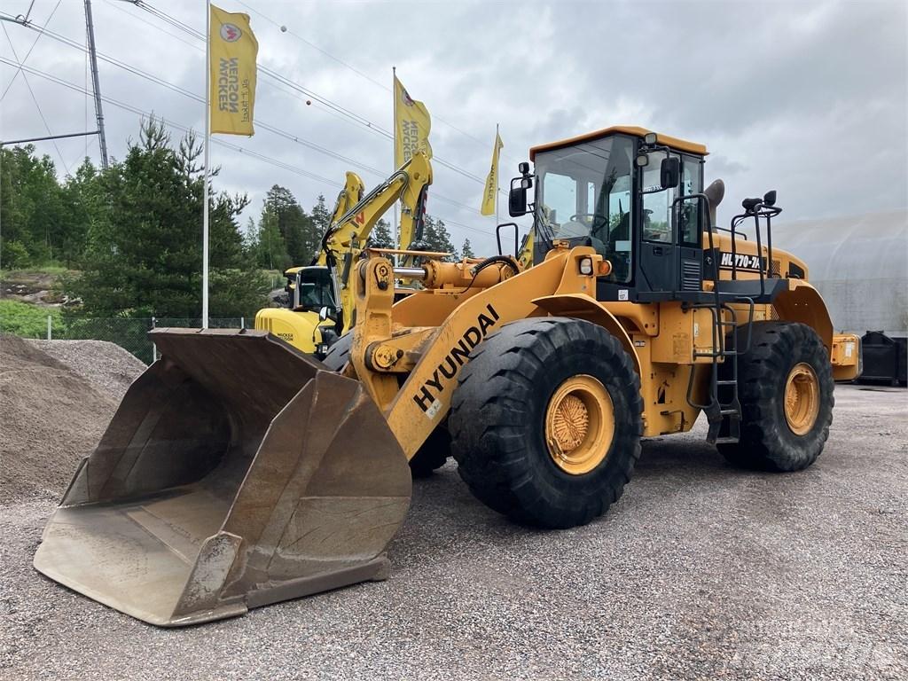 Hyundai HL 770-7 A Gumikerekes homlokrakodók