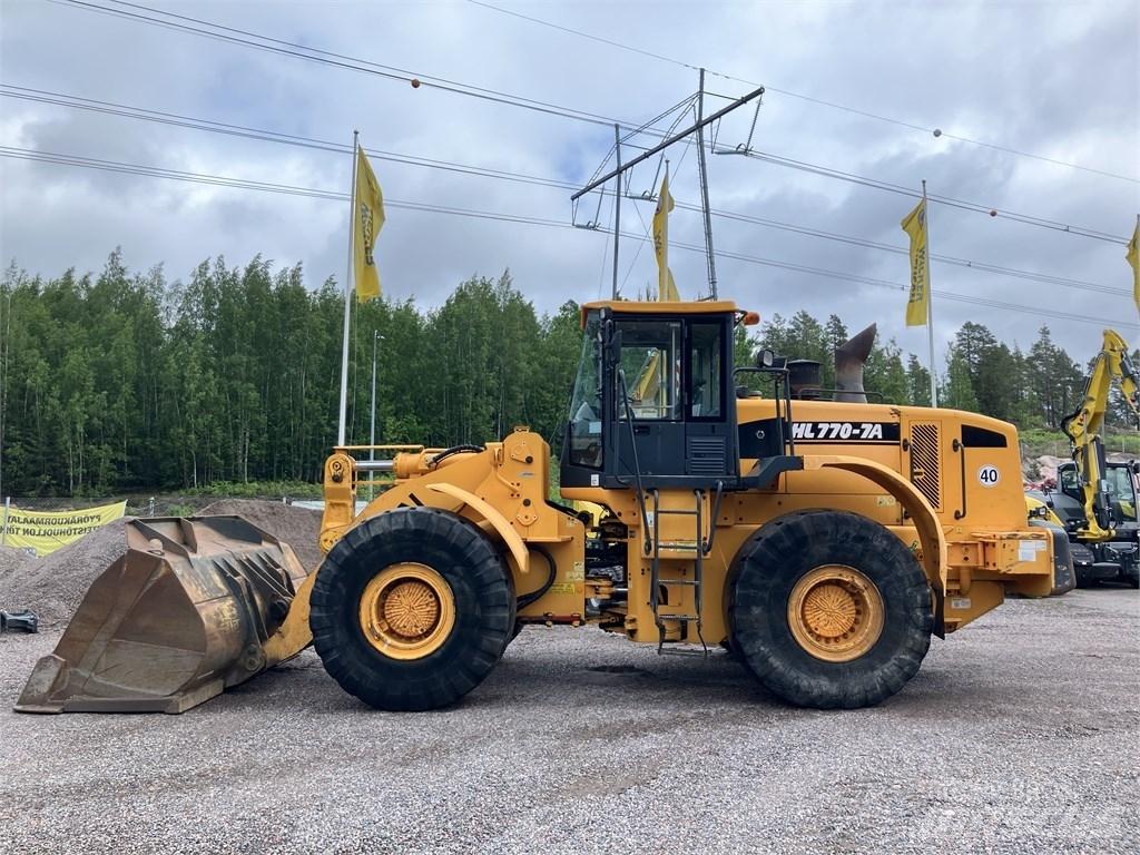 Hyundai HL 770-7 A Gumikerekes homlokrakodók