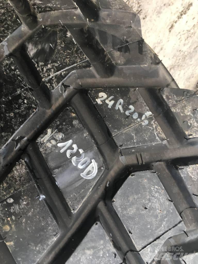  MAGNA TYRES 24R20.5 Gumiabroncsok, kerekek és felnik