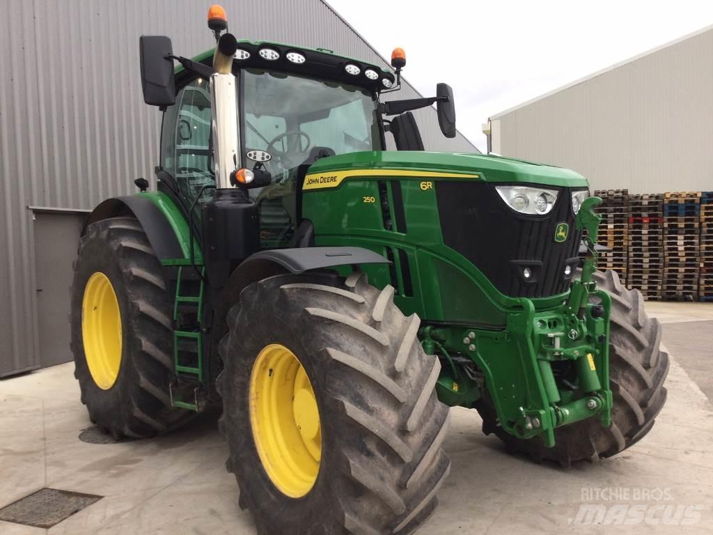 John Deere 6R250 Traktorok