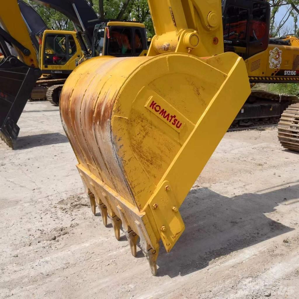 Komatsu PC 220-8/ Lánctalpas kotrók