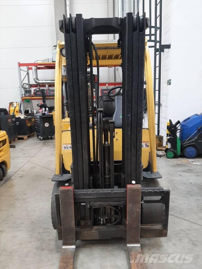 Hyster J 3.0 XN Elektromos targoncák