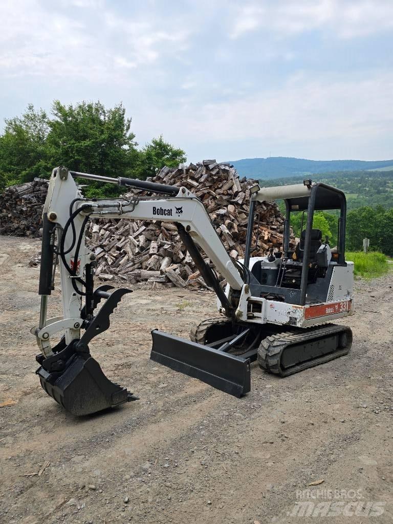 Bobcat X 331 Mini kotrók < 7t