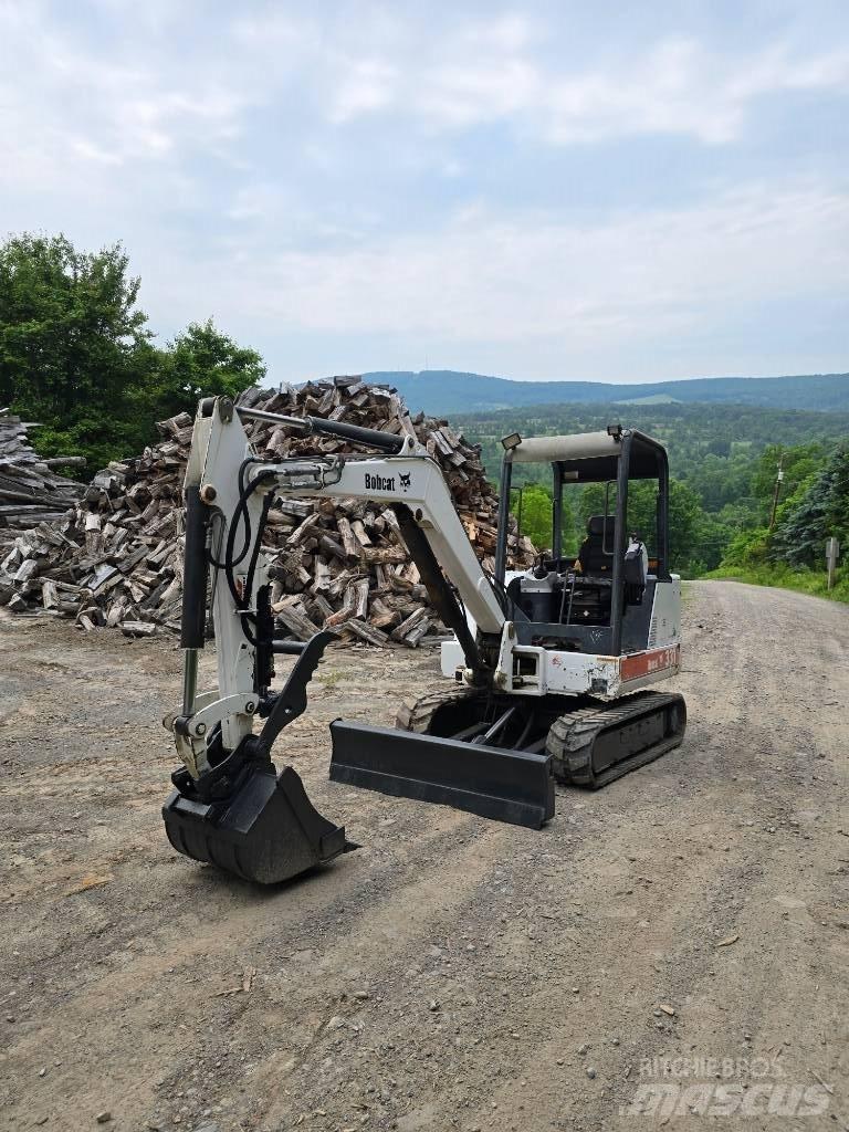 Bobcat X 331 Mini kotrók < 7t