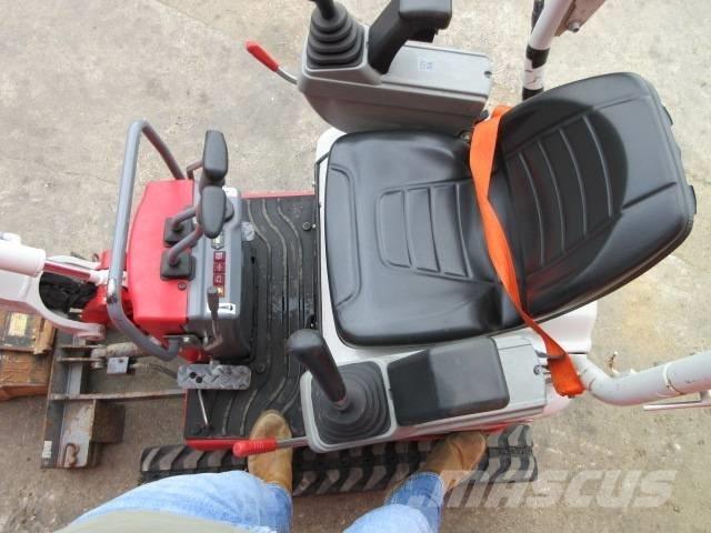 Takeuchi TB 210 R Mini kotrók < 7t
