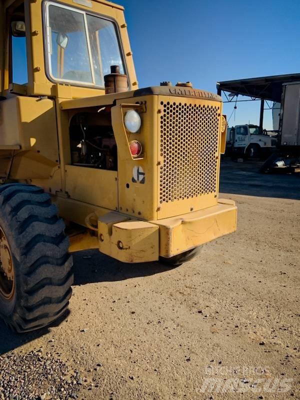 CAT 920 Gumikerekes homlokrakodók