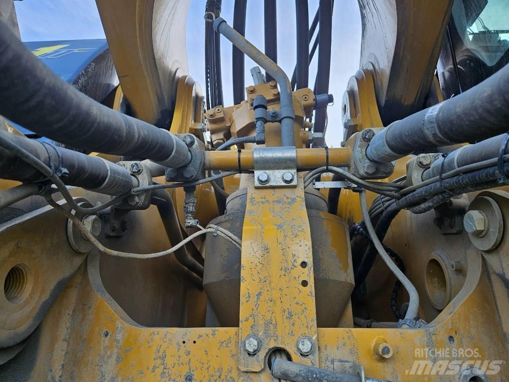 CAT 395 Lánctalpas kotrók