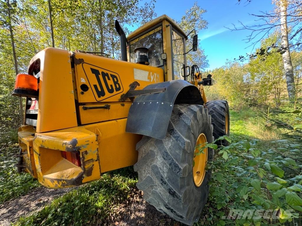 JCB 426 Agri (40 km/h) Gumikerekes homlokrakodók