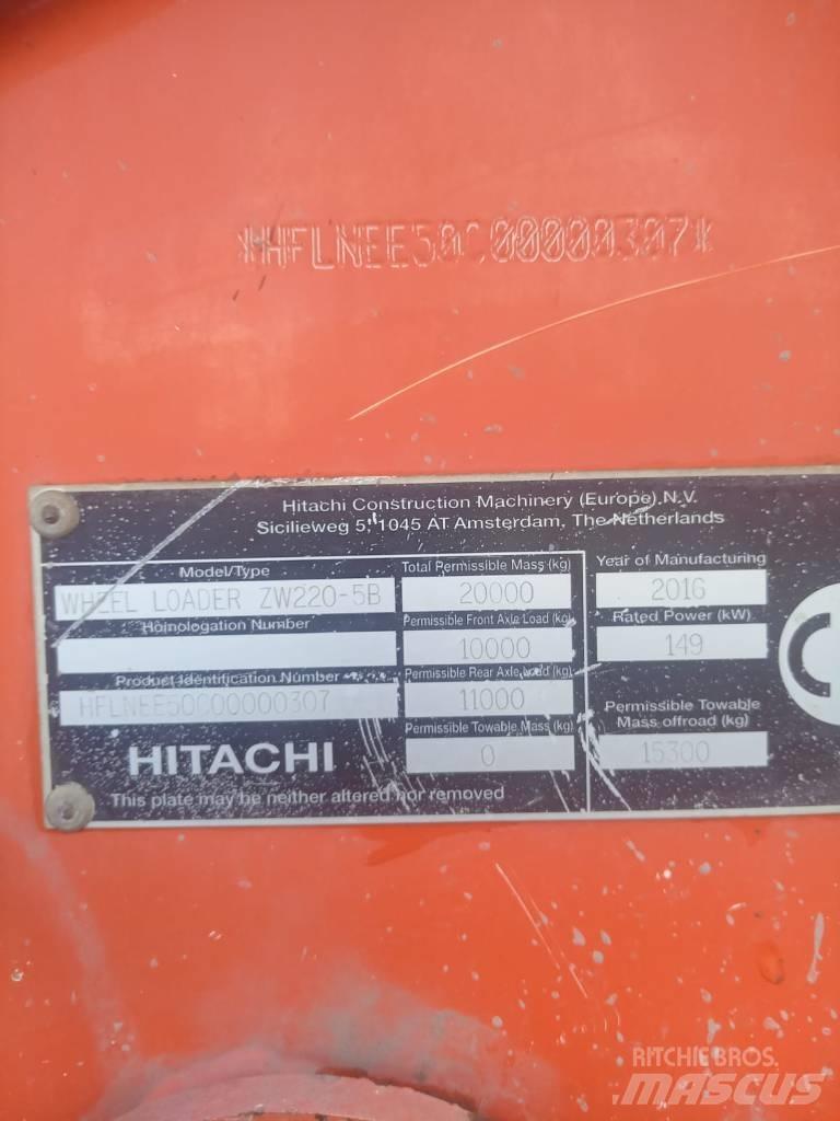 Hitachi ZW 220-6 Gumikerekes kotrók