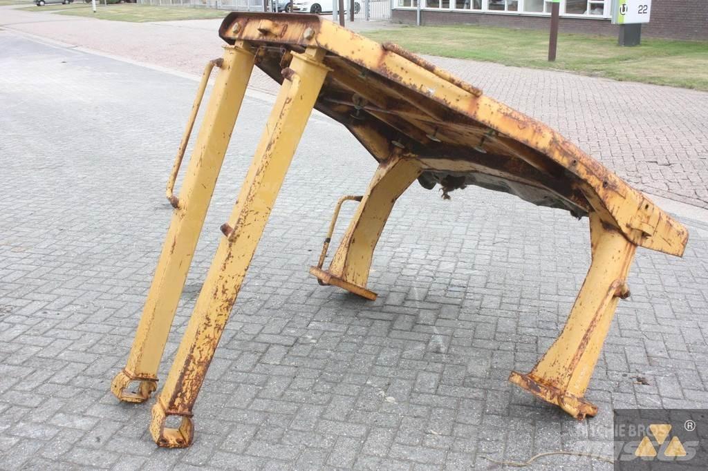 CAT D7H O-rops cab Vezetőfülke és belső tartozékok