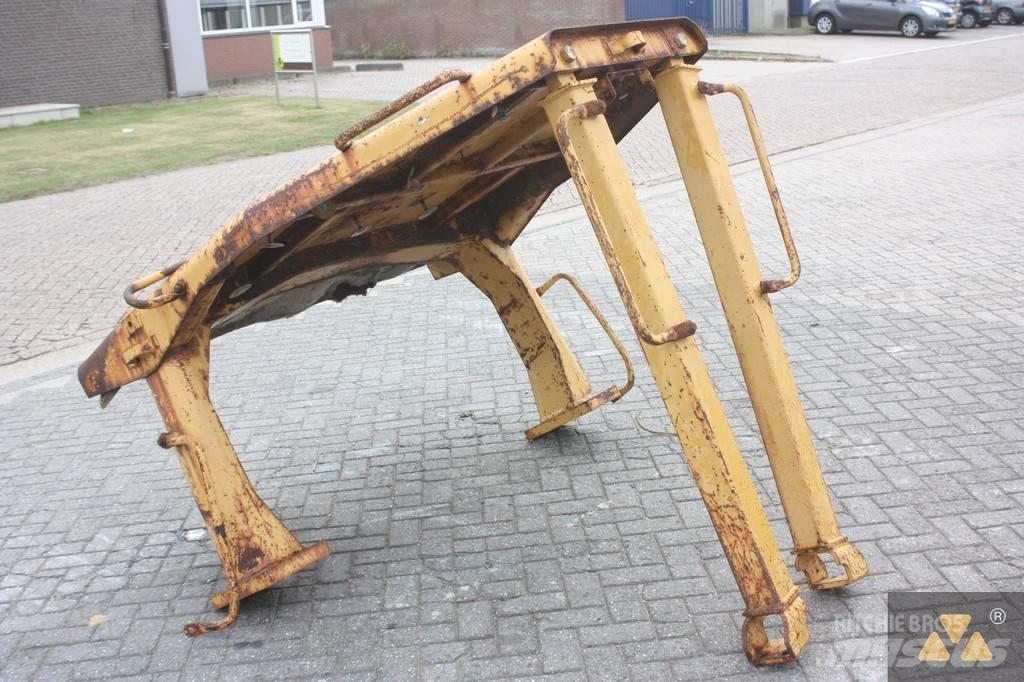 CAT D7H O-rops cab Vezetőfülke és belső tartozékok