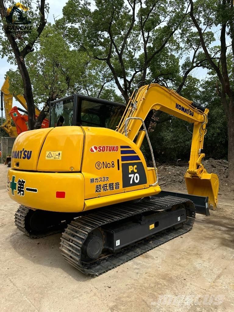 Komatsu PC70 Mini kotrók < 7t