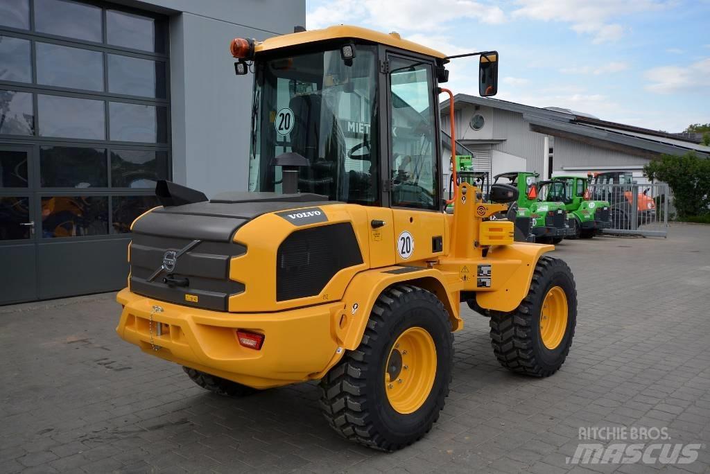 Volvo L 35 H Gumikerekes homlokrakodók