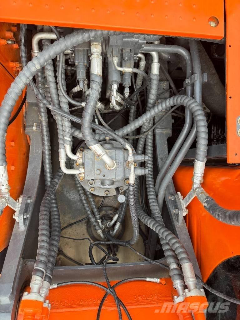 Doosan DX 300 Lánctalpas kotrók