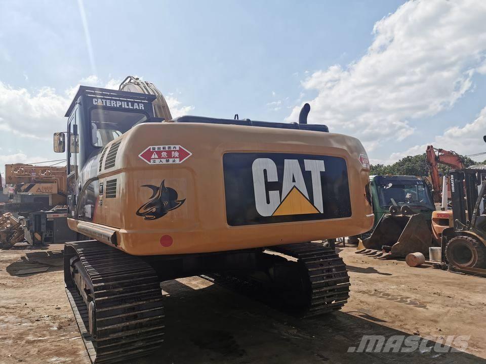 CAT 330 D L Lánctalpas kotrók