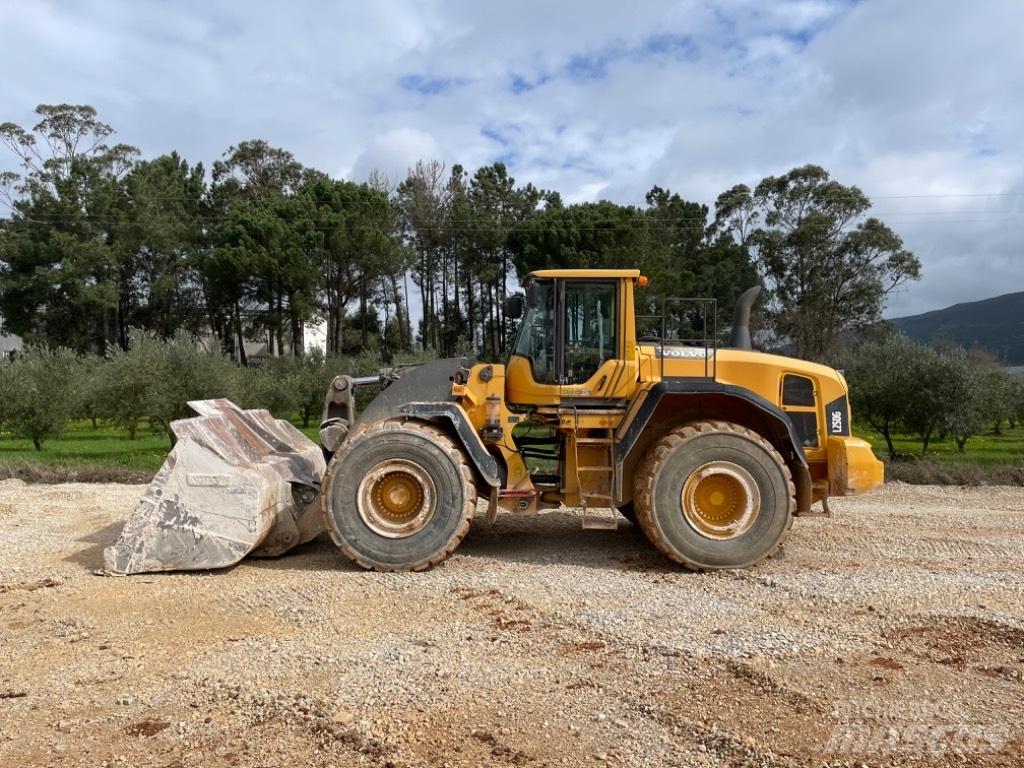 Volvo L 250 G Gumikerekes homlokrakodók