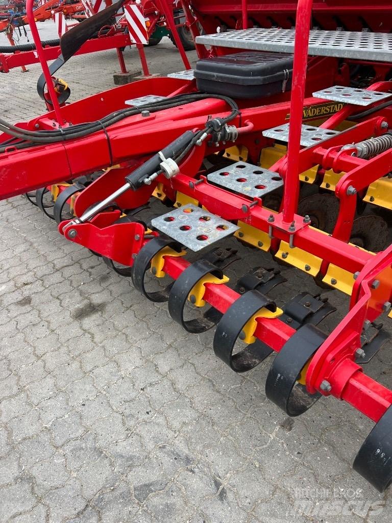 Väderstad Rapid400C Vetőgépek