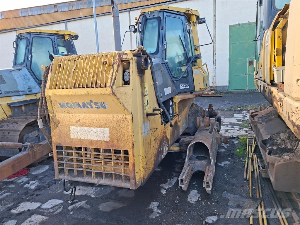 Komatsu D65EX-12 Egyéb