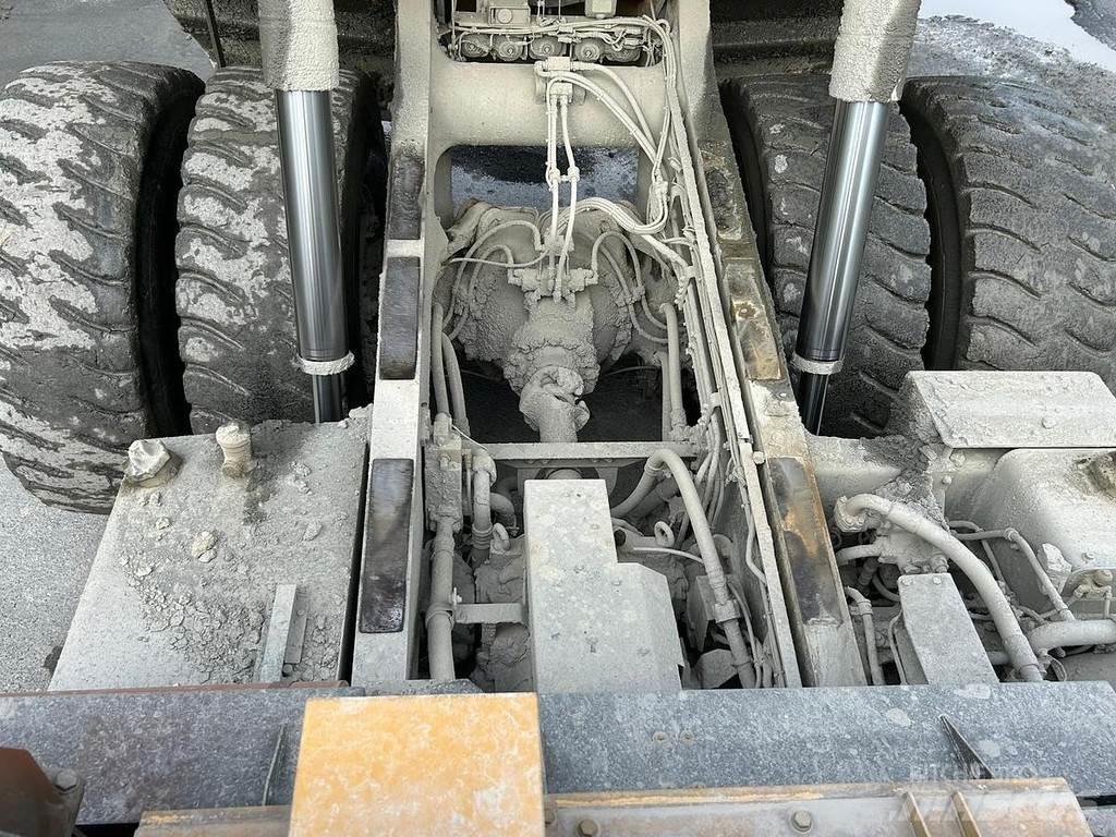 Komatsu HD605-7 Mezei dömperek