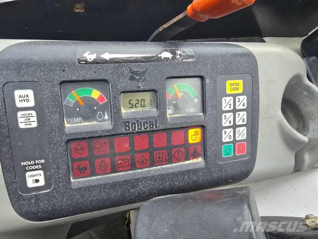 Bobcat 341 G Mini kotrók < 7t