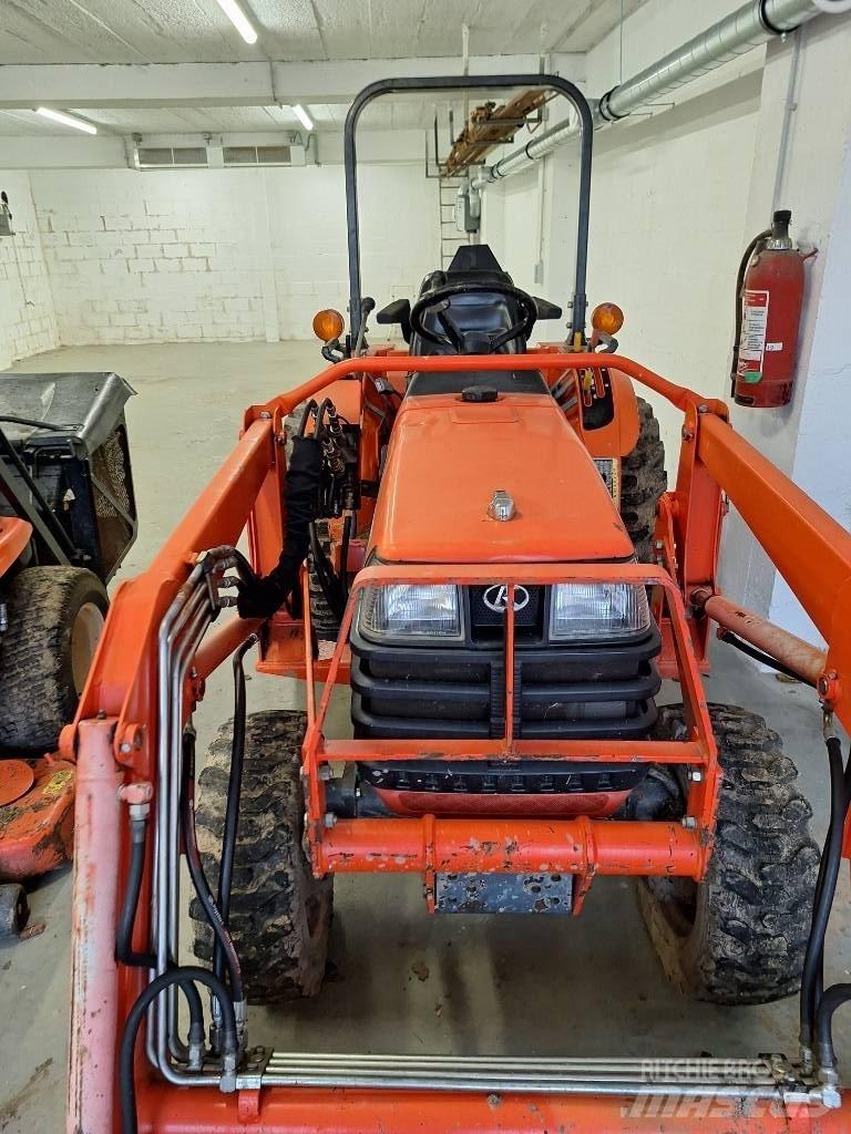 Kubota B 2710 Traktorok