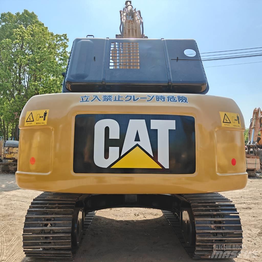 CAT 320D2 Lánctalpas kotrók