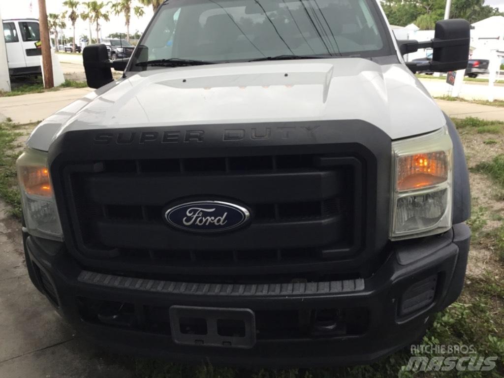 Ford F 550 XL SD Közúti karbantartó haszongépek