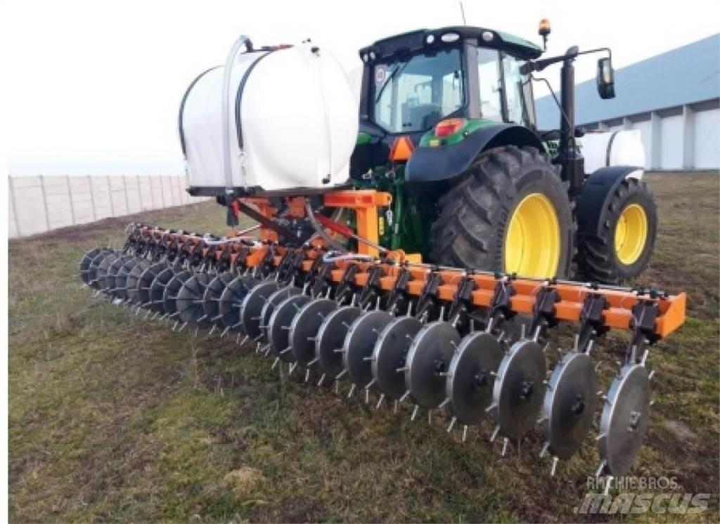  Cultan IF 2460 Vontatott trágyaszórók