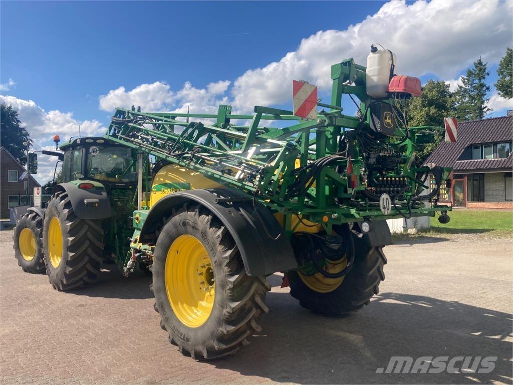 John Deere 732 Vontatott trágyaszórók
