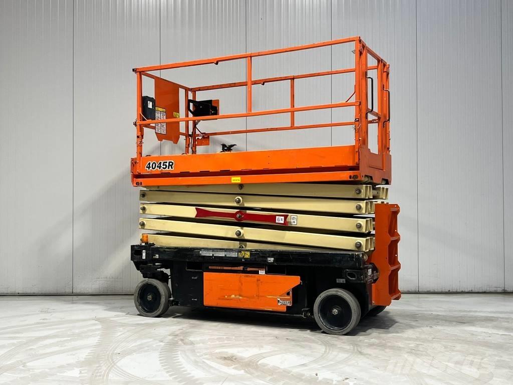 JLG 4045R Ollós emelők