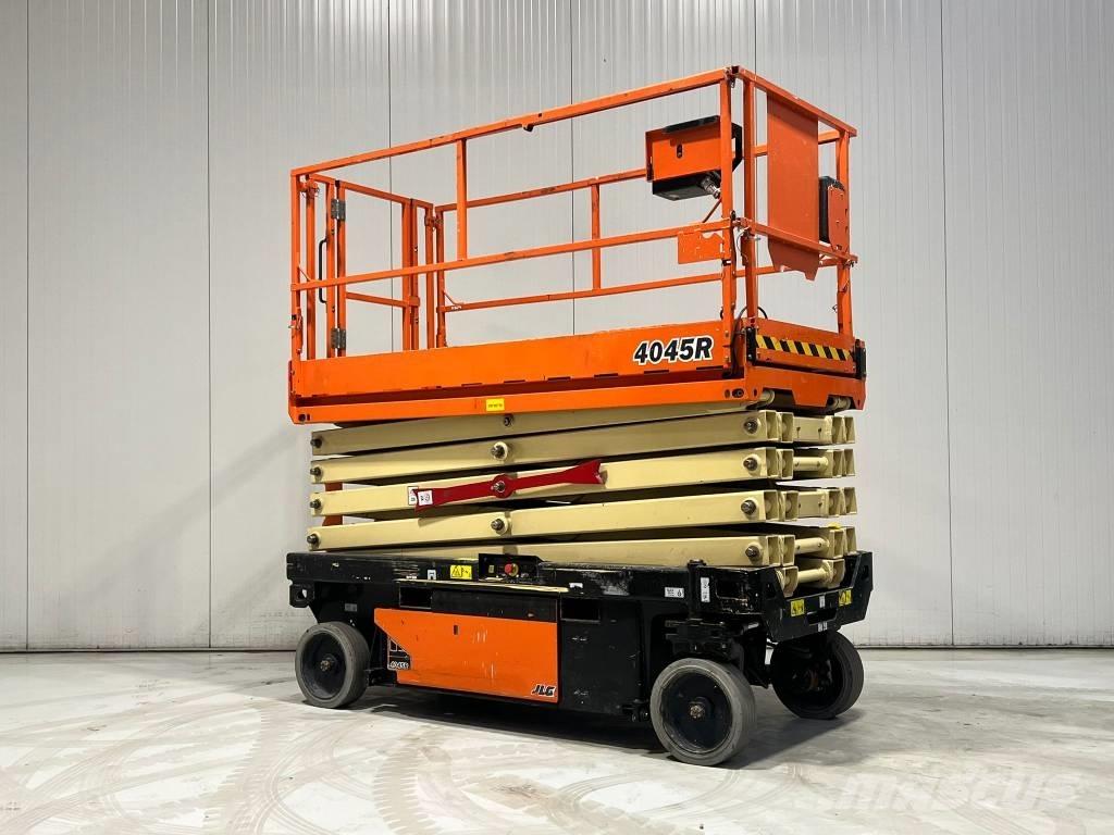 JLG 4045R Ollós emelők