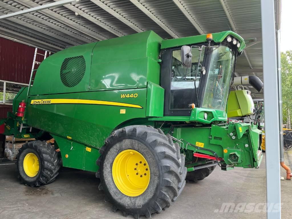 John Deere W 440 Kombájnok