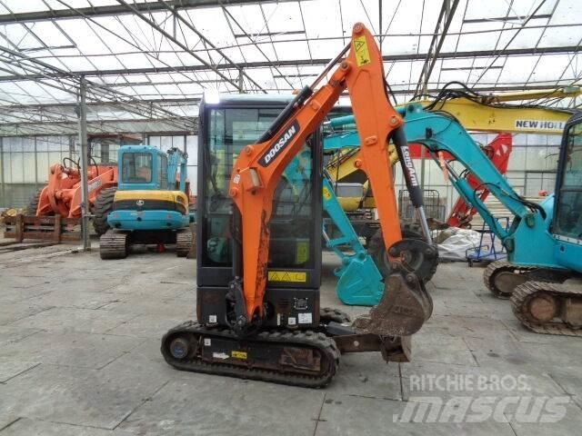 Doosan DX19 Mini kotrók < 7t