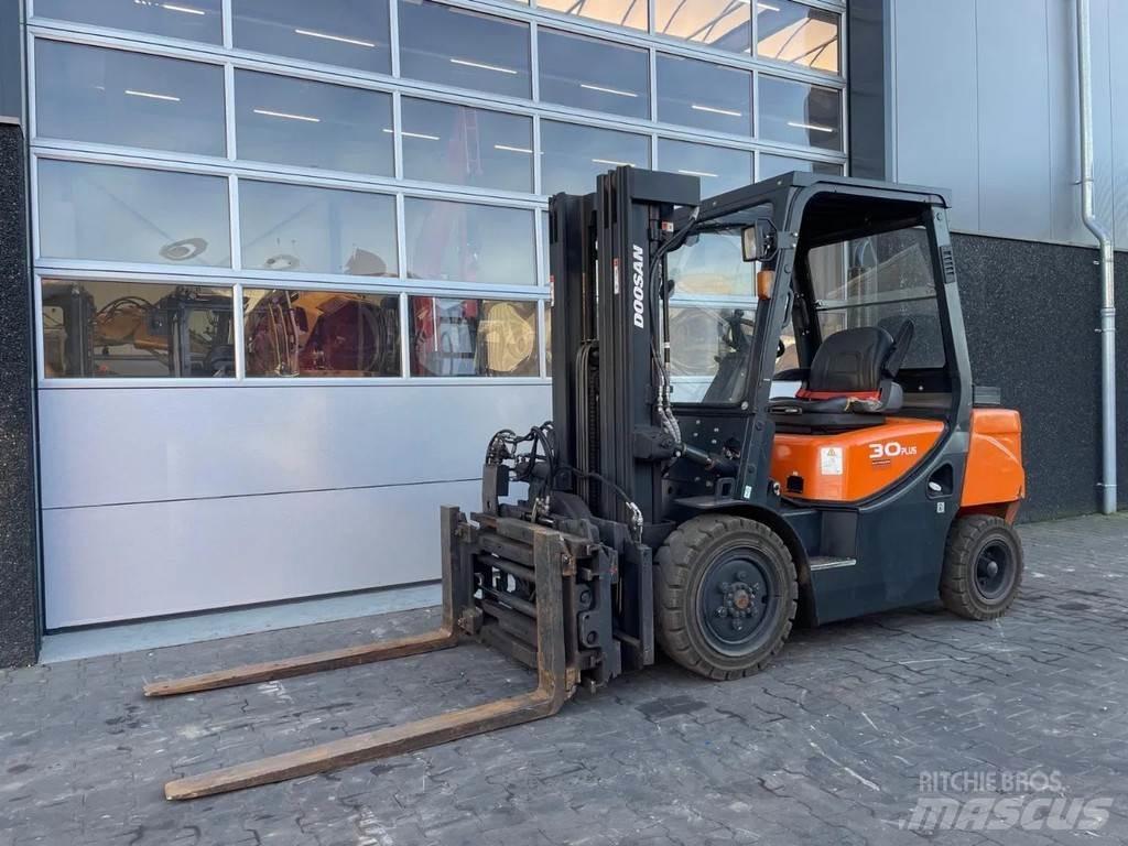 Doosan D30GP Targoncák-Egyéb