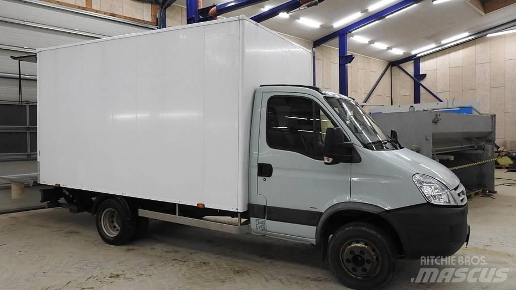 Iveco 65C 18 Dobozos teherautók