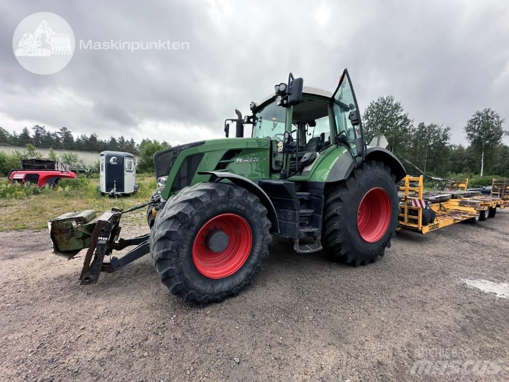 Fendt 824 Vario Traktorok