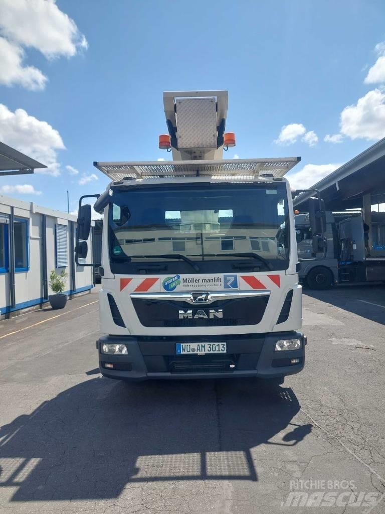 Palfinger P 300 KS Teherautóra szerelt emelők és állványok