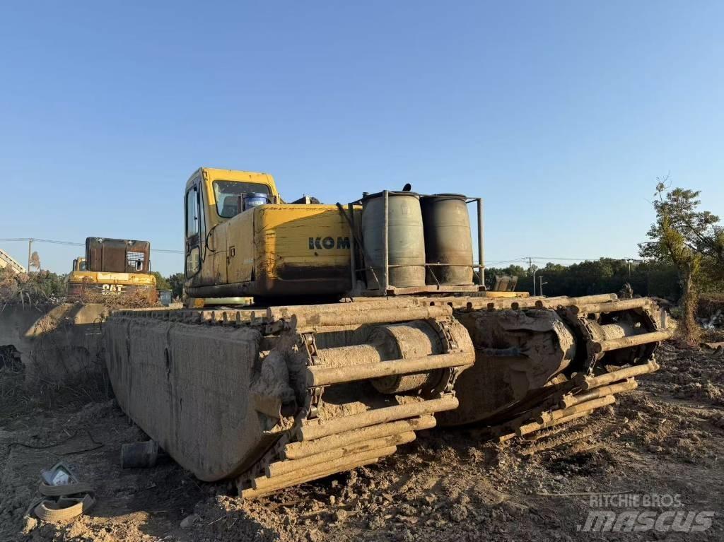Komatsu PC 200-6 Kétéltű markolók