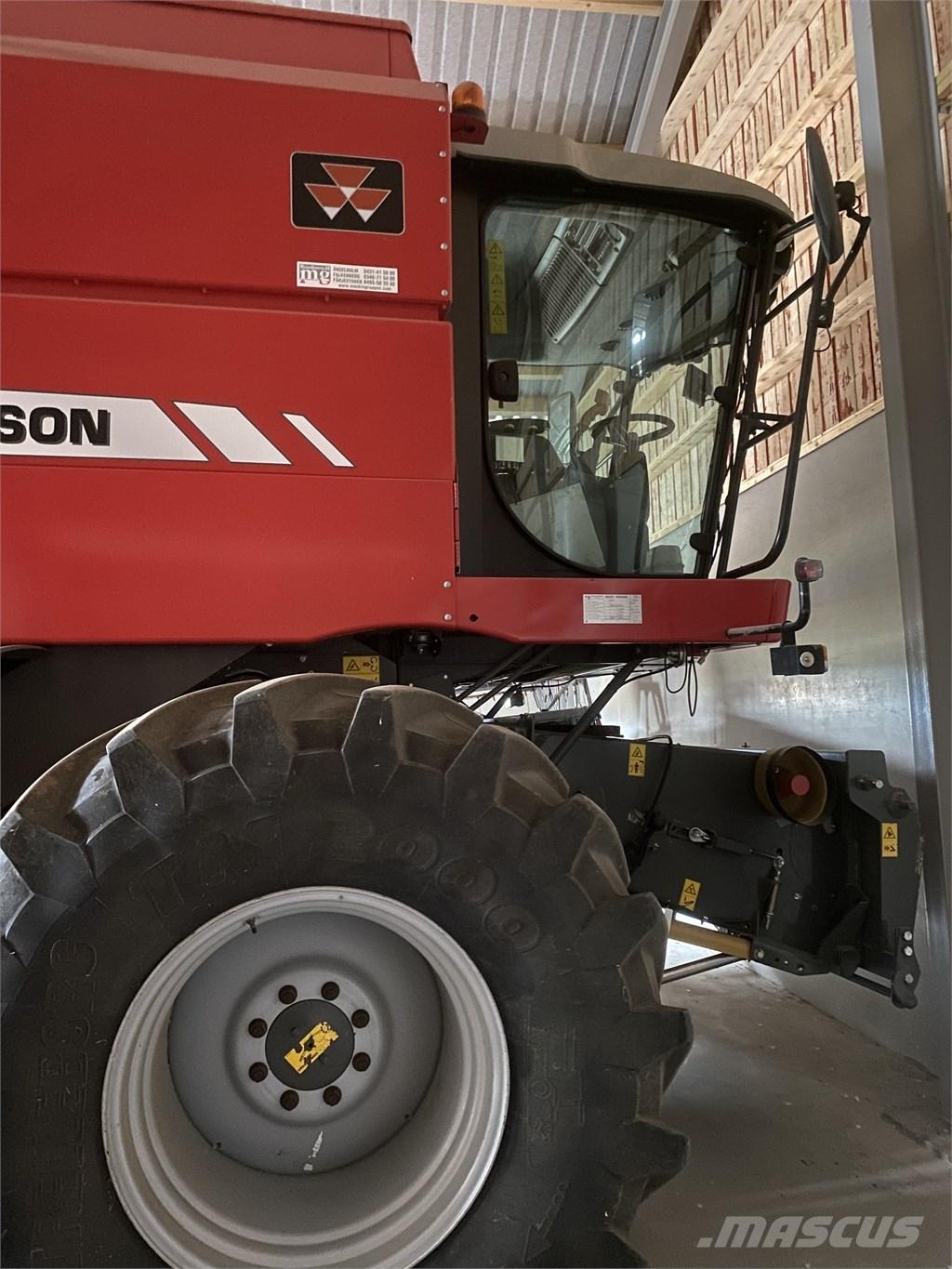 Massey Ferguson 7244 Kombájnok