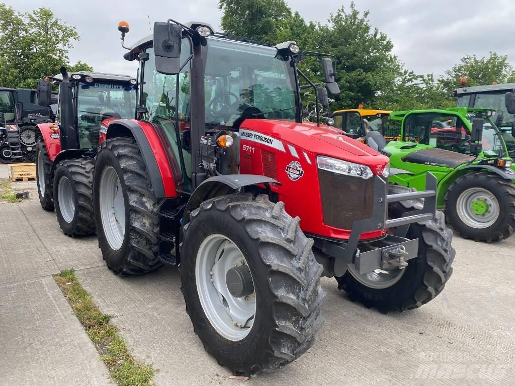 Massey Ferguson 5711 Traktorok