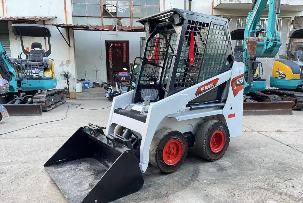 Bobcat S 70 Kompaktrakodók