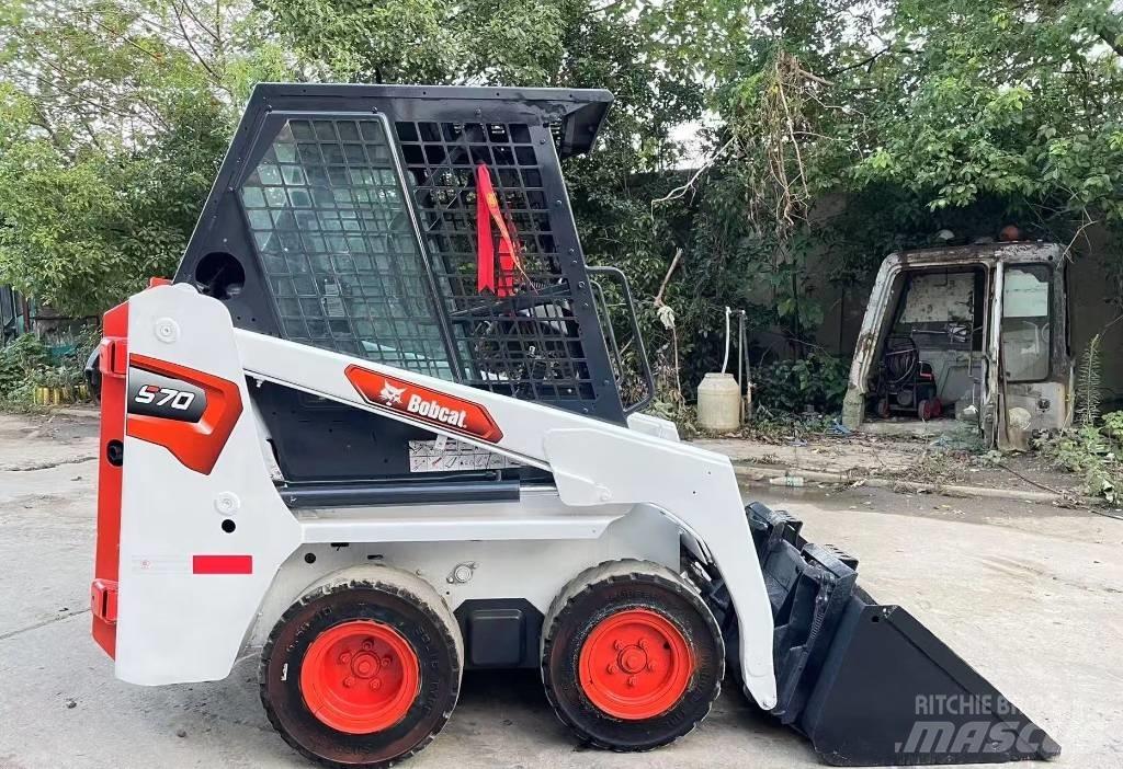 Bobcat S 70 Kompaktrakodók