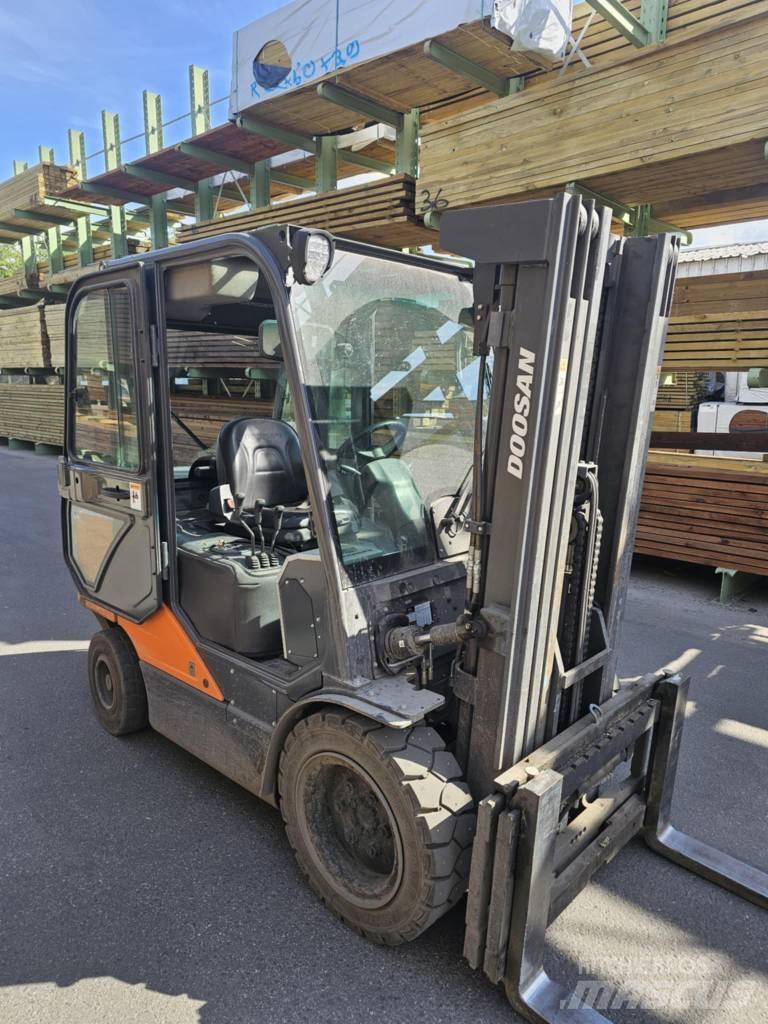 Daewoo Doosan D35C - 7 Dízel targoncák