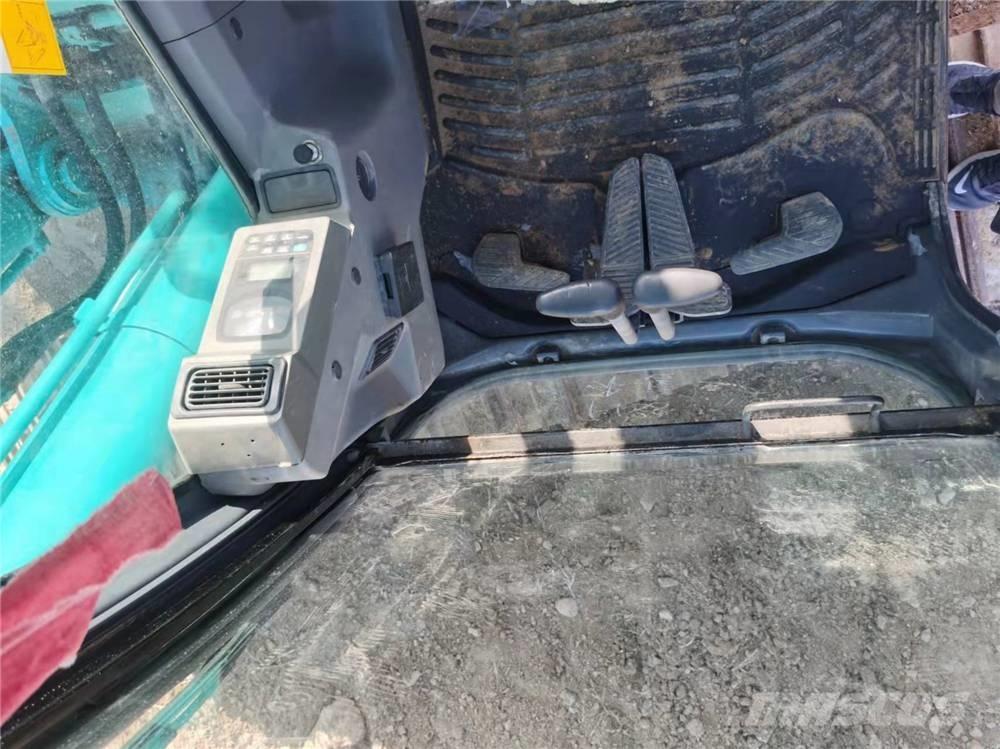 Kobelco SK210LC-8 Lánctalpas kotrók