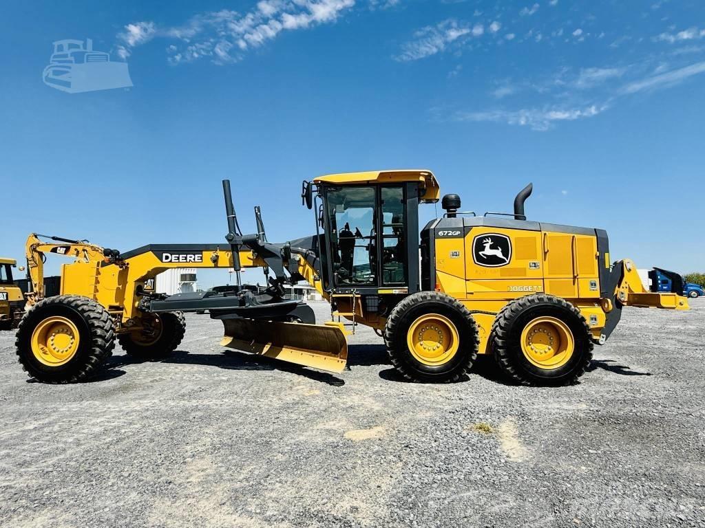 DEERE 672G Gréderek