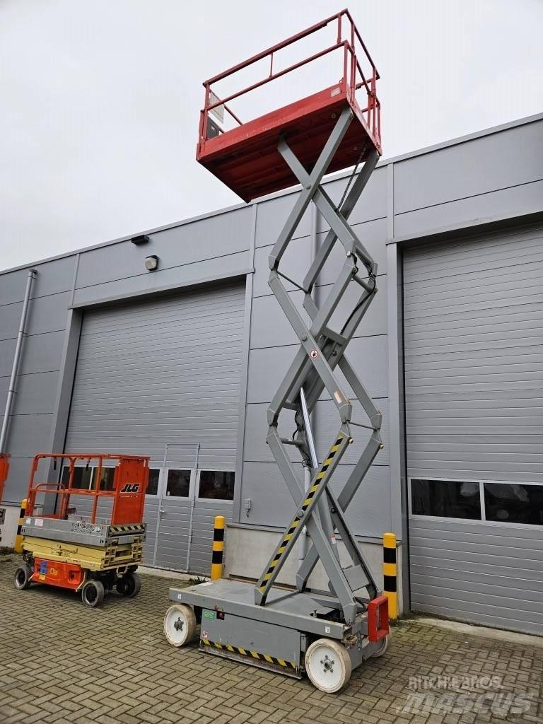 SkyJack SJ 4620 Ollós emelők